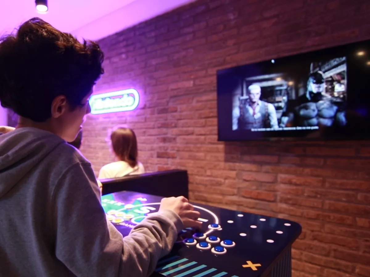 Consola retro de SAFE ZONE